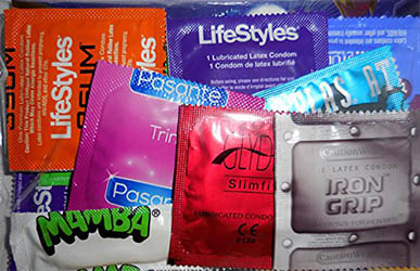 LUCKY BLOKE Premium Small Condom Assortment