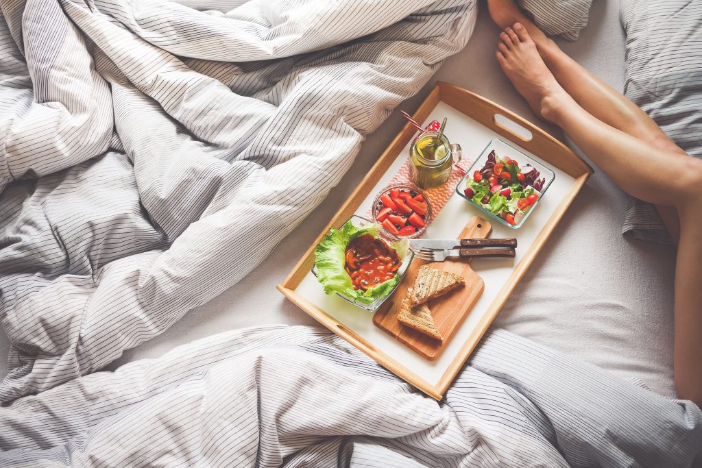 light dinner for a good night's sleep - featured image