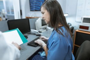 nurse mom - featured image
