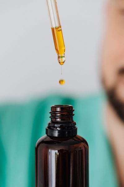 cbd oil dropper